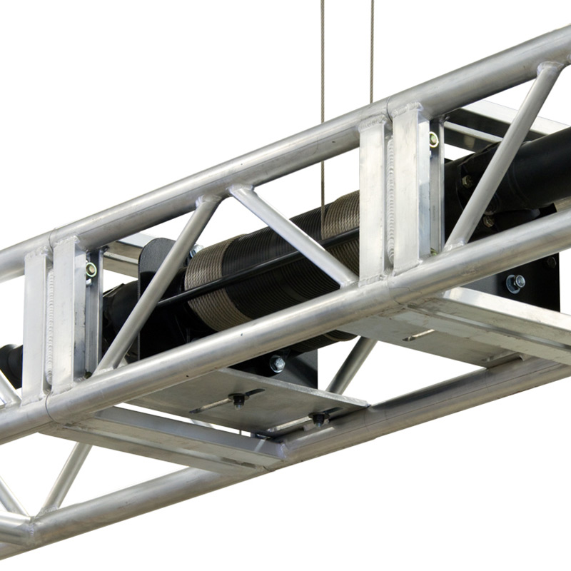 Self-Climbing Truss